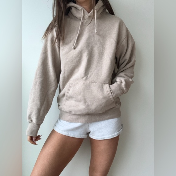 ✨TNA Aritzia cozy fleece boyfriend hoodie - XS - Picture 2 of 2